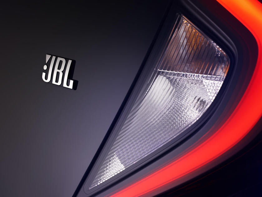 Toyota Aygo X JBL