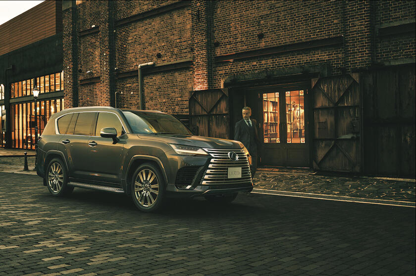 Lexus LX700h