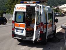 In scooter contro auto, muore 37enne